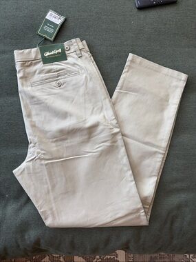 Ghost Golf Patrons Collections Men’s Khaki Chino Pants - Size 34 - Brand New